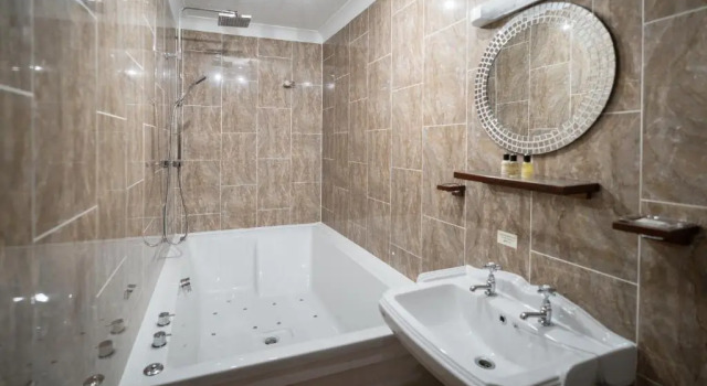 Люкс Tottington Manor Hotel
