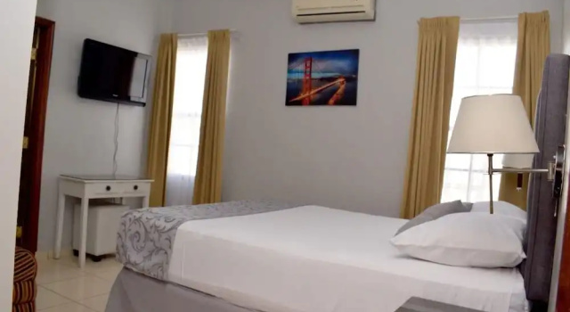 Двухместный номер Standard с видом на горы Hotel Plaza Alicante