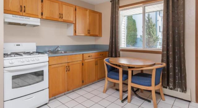Студия Super 8 by Wyndham Medicine Hat AB