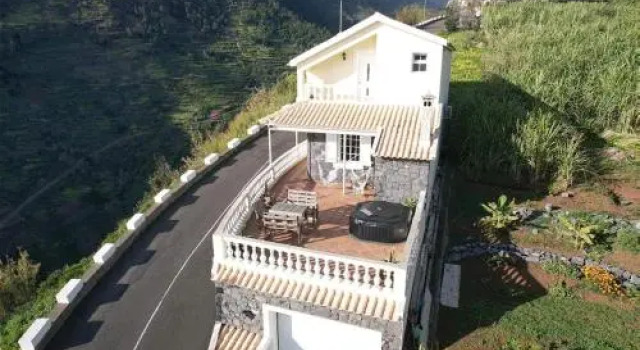 Levada Nova House