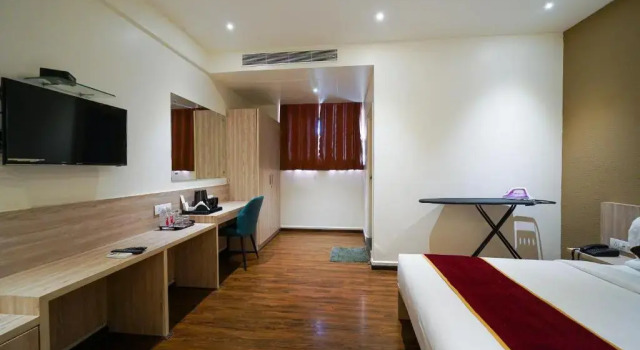 Люкс Deluxe Open Hotel by Olive - Langford Suites