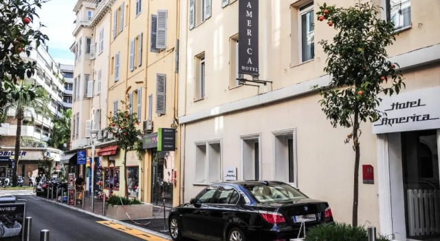 Hotel America