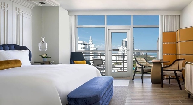 Двухместный клубный номер с частичным видом на океан The Ritz-Carlton, South Beach