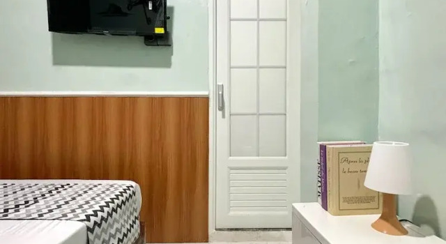 Camera Deluxe Semarang CoStay