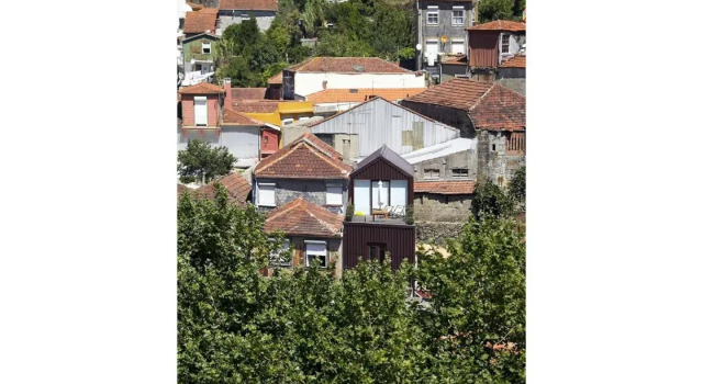 Skinny House, Забронировать Отель Порту Регион Порту, рядом с Издательство Porto Editora