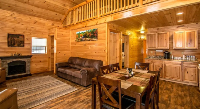 Кровать в общем номере Presidential Mountain Resort