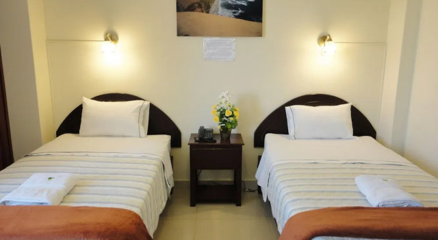 Standard Twin room with city view Hotel Torontel