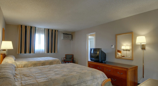 Vagabond Inn Oxnard, Rezervovat Hotel Oxnard Kalifornie
