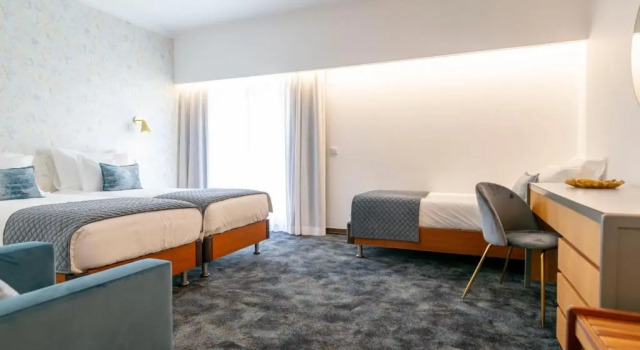 Трёхместный номер Standard D. Afonso Hotel & SPA