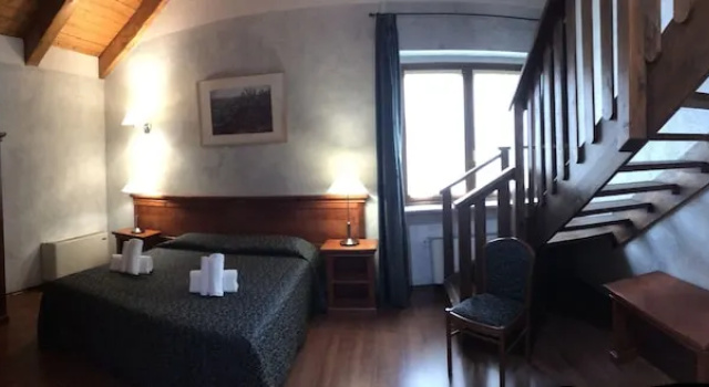 Четырёхместный номер Standard Hotel Clari