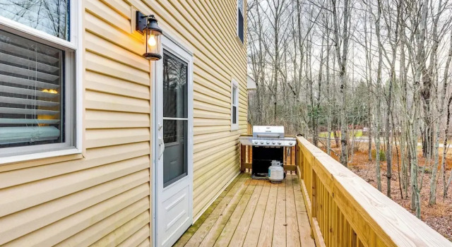 Коттедж Arrowhead Lake Access & Fire Pit: Serene Cottage