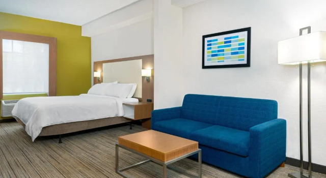 Люкс Holiday Inn Express Hotel & Suites Bonita Springs/Naples by IHG