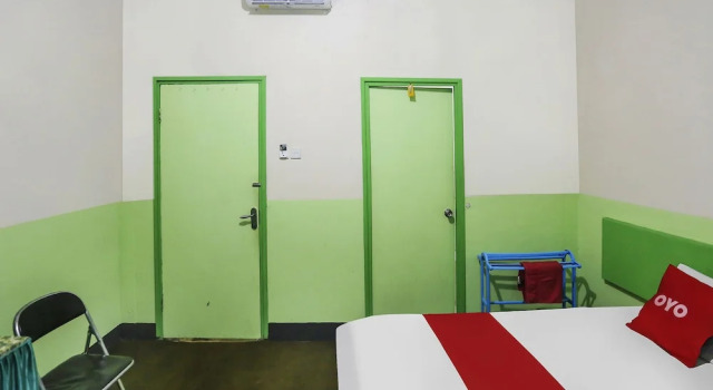 Номер Standard OYO 90825 Hotel Lizha 2