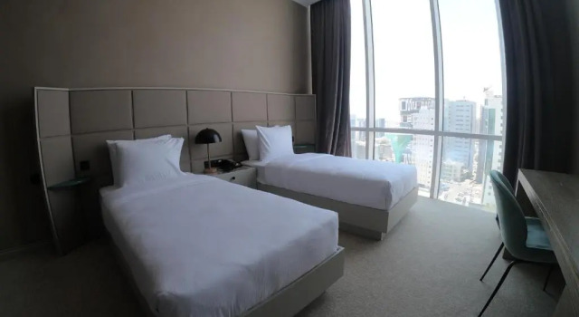 Deluxe Twin room Horizon Manor Hotel