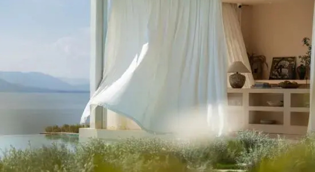 See the Mountains Again | Holiday Villa · Mountain · Seaview Holiday Hotel, Prenota Hotel Hotel a Dali con parcheggio, Parcheggio