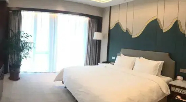 Люкс Business Global Village Hotel