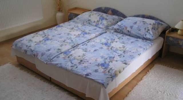 Annamaria Apartmenthouse, Book Lejlighed Hoteller i Western Transdanubia med parkering, Parkering