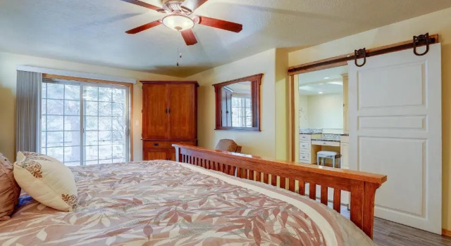 13 Ollalie-Great Yard-3BR/3BA