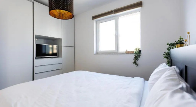 Sweet Escape- 1BR in Pipera, Rezerwuj Apartament Hotele w Ilfov z parkingiem, Parking