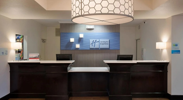 Holiday Inn Express & Suites East Wichita I-35 Andover, an IHG Hotel, Prenota Hotel Hotel a Kansas con parcheggio, Parcheggio