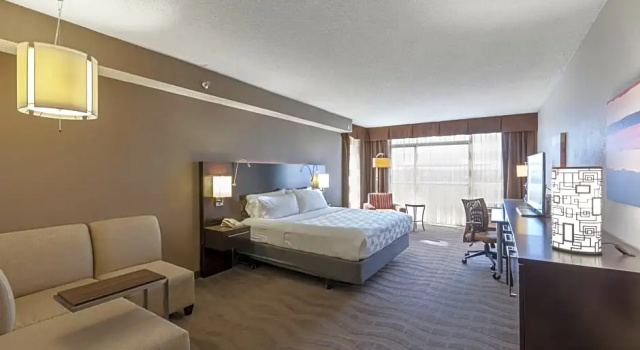 Двухместный номер Executive с балконом Holiday Inn Austin Midtown by IHG