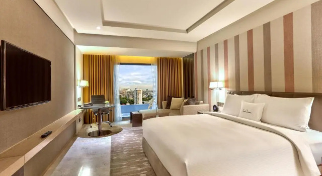 Двухместный номер Superior DoubleTree by Hilton Sukhumvit Bangkok