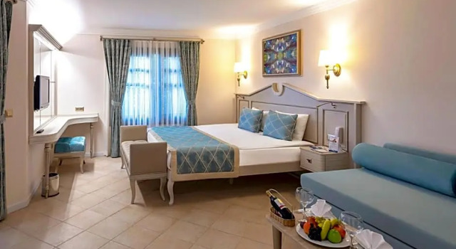 Одноместный клубный номер Standard Starlight Resort Hotel