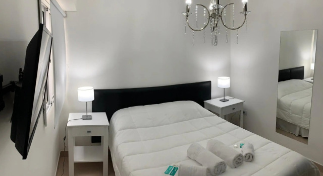 Dpto "La Reina", Rezervați Hotel General Roca Río Negro