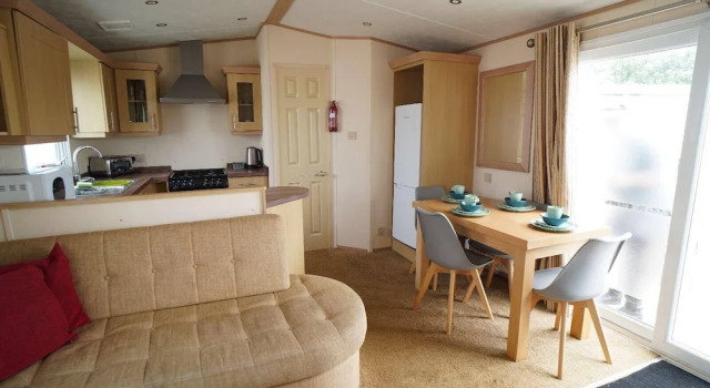 3 Bedroom Caravan Pets Free Linen Included