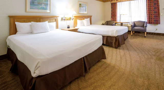 Шестиместный люкс Gold Country Inn and Casino by Red Lion Hotels
