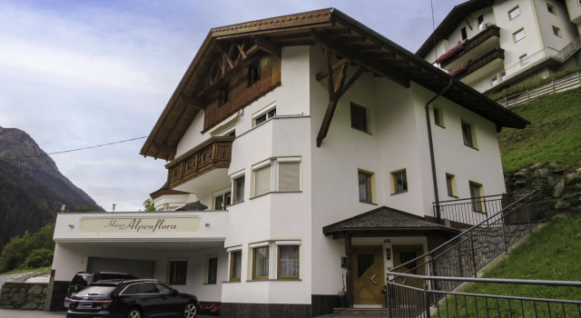 Alpenflora, Забронировать Отель Отели Тироля 3 звезды, 3*