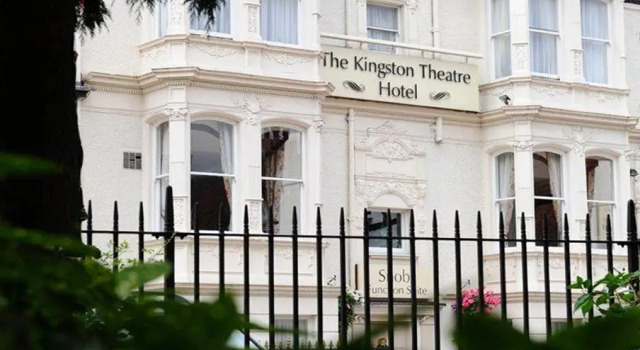 Номер Classic Kingston Theatre Hotel