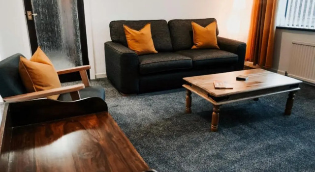 Апартаменты Deluxe The Bawdens Holiday Apartments