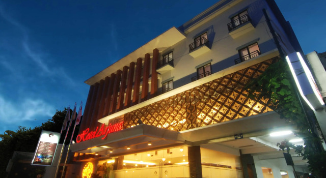 Hotel Arjuna Yogyakarta, Rezervovat Hotel 3hvězdičkové hotely v Yogyakarta Province, 3*
