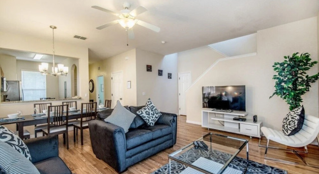 4-Bedroom Villa in Davenport 1104CAL