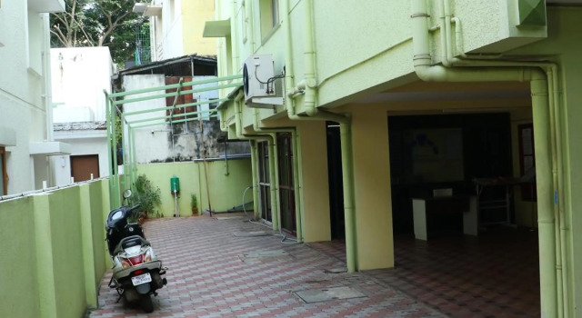 Swarna Sudarshan Service Apartment @ Adyar chennai, Забронировать Апартаменты/квартира Ченнаи штат Тамилнад, рядом с Roja Muthiah Research Library