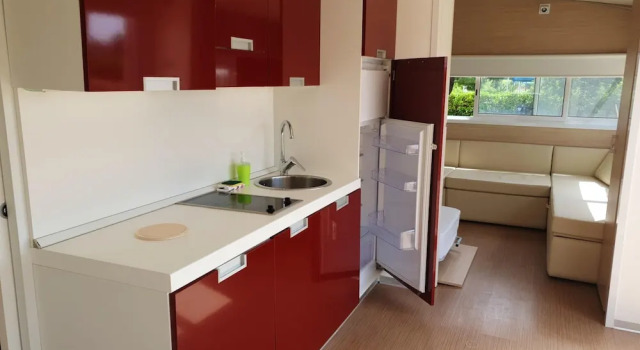 Bungalow With one Bedroom in Lizzano, With Shared Pool and Wifi - 6 km From the Beach, Book Vacation Home Hotels in Lizzano with Parking, Parking