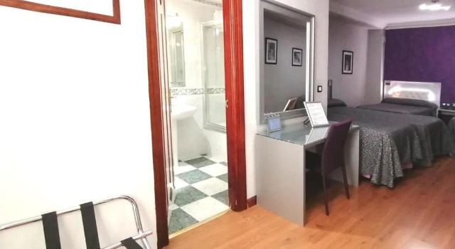 Четырёхместный номер Standard Hotel Molinos