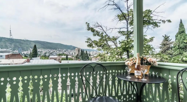 Двухместный номер Standard с балконом и с видом на город Prestige Palace Hotel