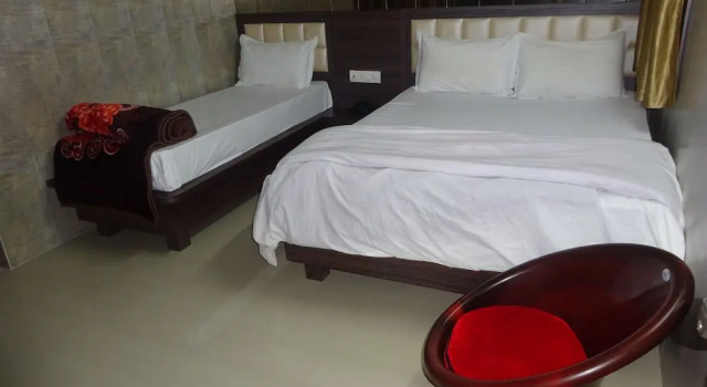 Номер Standard The Sky Comfort - Hotel The Heaven, Dwarka