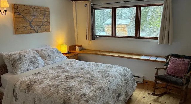 Четырёхместный номер Standard с видом на сад La Grange Country Inn