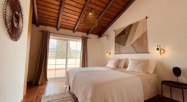 Casa Colinas Roxas by Portucasa, Prenota Villa Quelfes Algarve