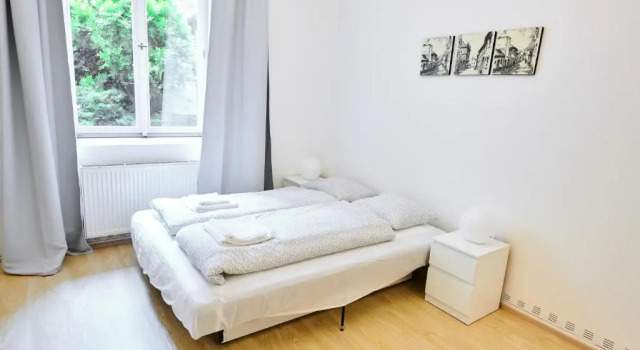 Cute Apartment Zborovska, Забронировать Апартаменты/квартира Отели Праги с парковкой, рядом с Театр Svanda, Парковка