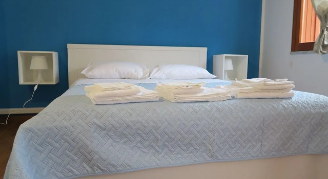 Casa dellEscursionista, Book Bed and Breakfast Hotels in Pollino with Parking, Parking