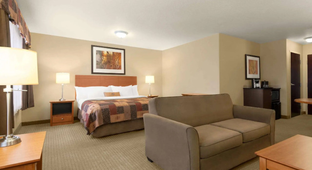 Двухместный люкс Ramada by Wyndham Drayton Valley
