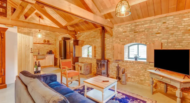 Beautiful Farmhouse in Hulsel with Wellness and Horse Stable, Забронировать Отель Ресел 
