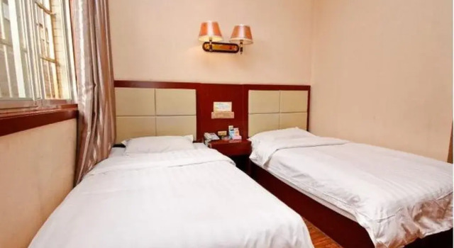 Lintong Wenjun Express Hotel, Boek Hotel Hotels in Lintong met parkeren, Parkeren