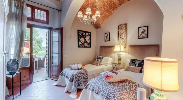 Вилла Villa Chianti, your Secret 4 Bedrooms Retreat with View over the Vineyards in Marcialla