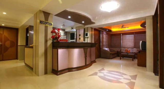 OYO 93647 Hotel Fabulous Inn