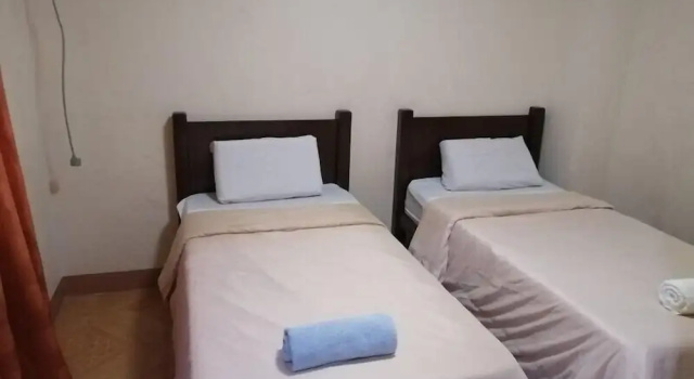 Ekonomiczny apartament 3 pokoje i balkonem Manora Apartments and Guest House